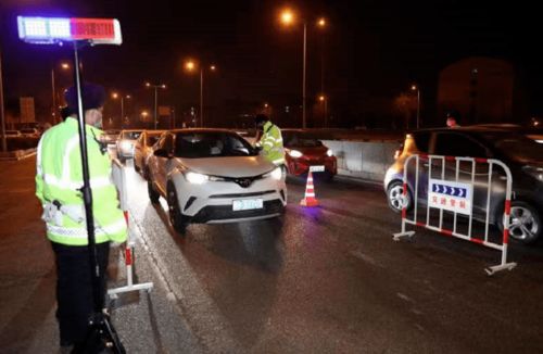 跨年夜严查道路机动车辆生产 监管不放假，安全不松懈